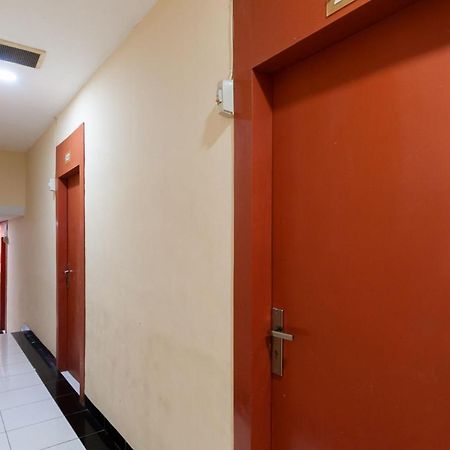 Urbanview Hotel Syariah Residence Medan By Reddoorz Exteriör bild