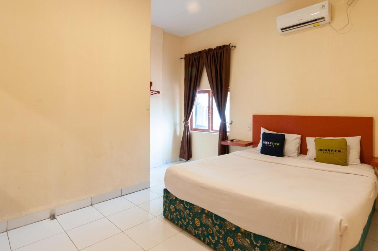 Urbanview Hotel Syariah Residence Medan By Reddoorz Exteriör bild