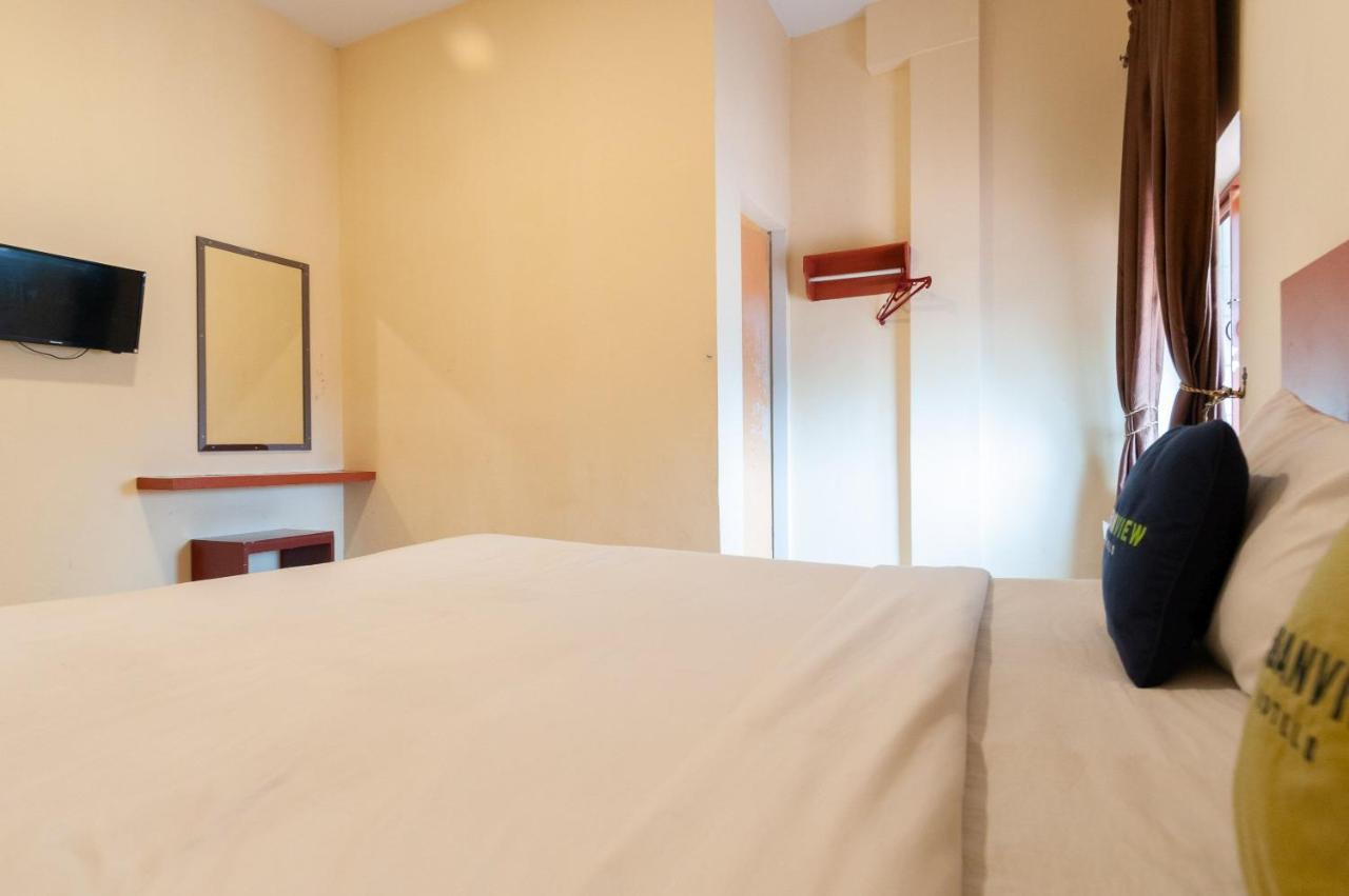 Urbanview Hotel Syariah Residence Medan By Reddoorz Exteriör bild