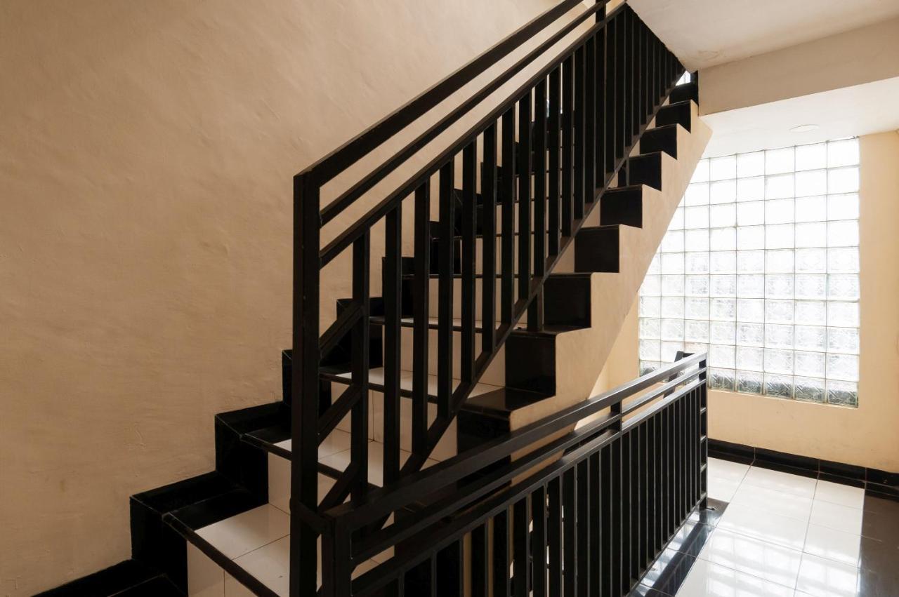 Urbanview Hotel Syariah Residence Medan By Reddoorz Exteriör bild