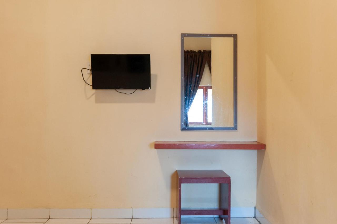 Urbanview Hotel Syariah Residence Medan By Reddoorz Exteriör bild