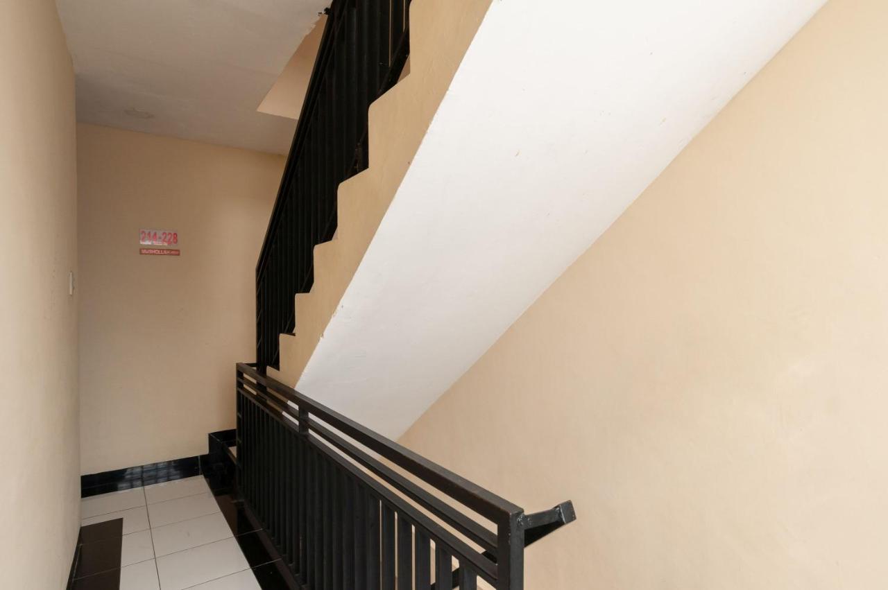 Urbanview Hotel Syariah Residence Medan By Reddoorz Exteriör bild