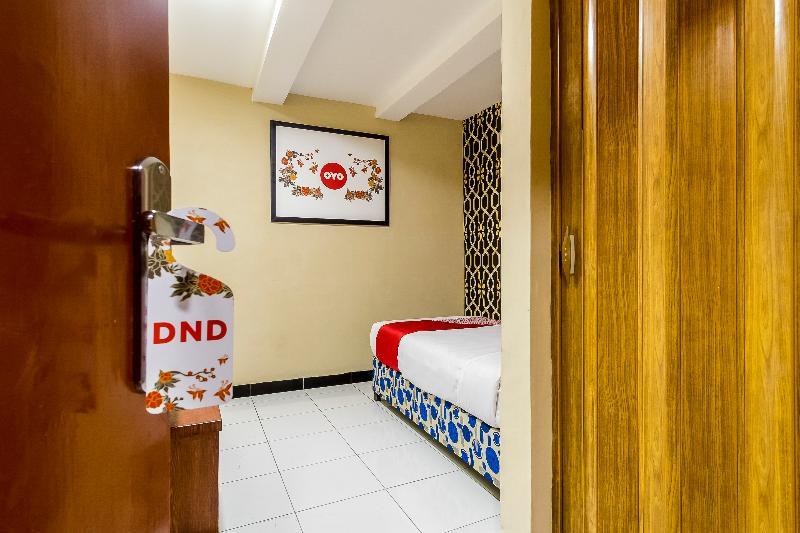 Urbanview Hotel Syariah Residence Medan By Reddoorz Exteriör bild